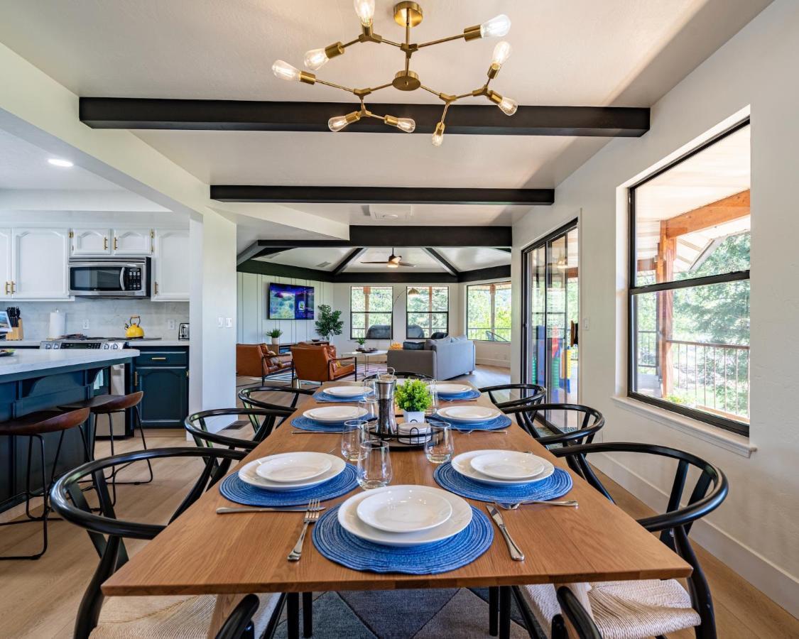 Secluded Mtn Top Family Haven W/Views Spa & Arcade Three Rivers Εξωτερικό φωτογραφία