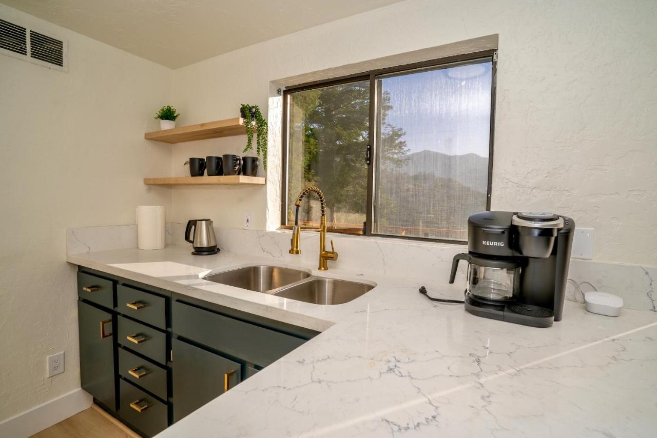 Secluded Mtn Top Family Haven W/Views Spa & Arcade Three Rivers Εξωτερικό φωτογραφία
